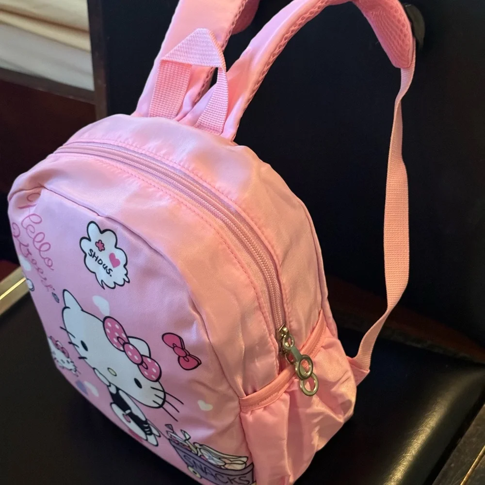Hello Kitty Backpack - Picture 3 of 13